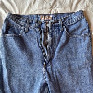 Vintage 1985 GUESS Women's Straight Leg Blue Denim Jeans